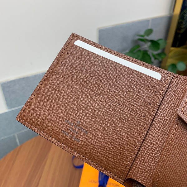 稀少 ルイヴィトン コピー ポルトフォイユ・マルコ NM モノグラム 2つ折り財布 M62288代引きを販売