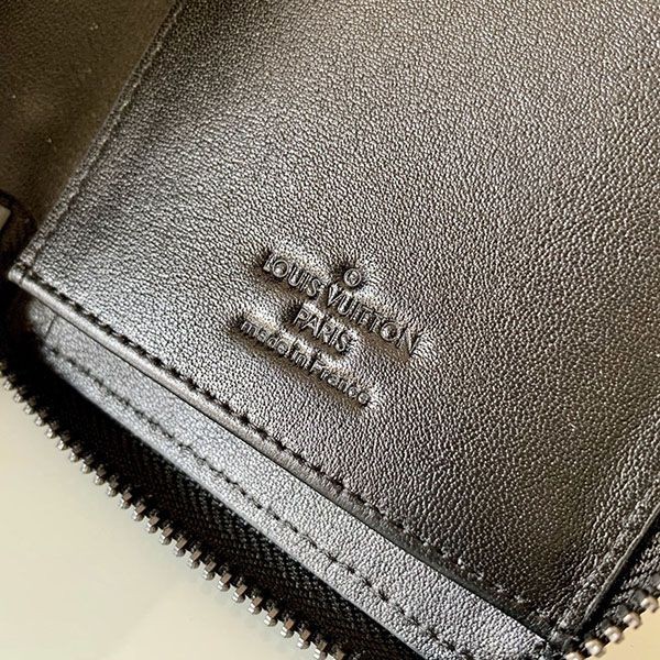 日本未入荷 ルイヴィトン 財布 コピー モノグラム アンプラント ジッピーウォレット ヴェルティカル 長財布 M62902N級品