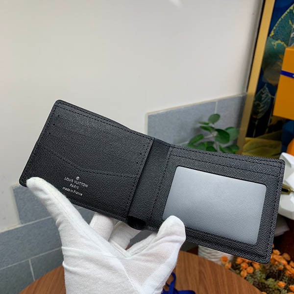 ルイヴィトン 二つ折り財布 スーパーコピー エピ M64002人気