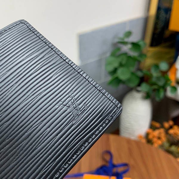 ルイヴィトン 二つ折り財布 スーパーコピー エピ M64002100%安全に到着