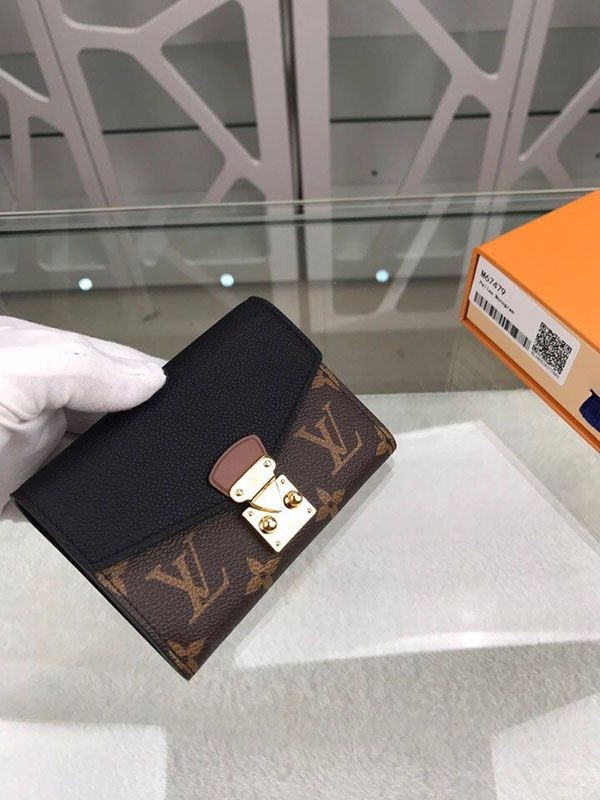 ルイヴィトン 財布 コピー モノグラム 折り財布 ポルトフォイユ・パラス コンパクト M67479通販