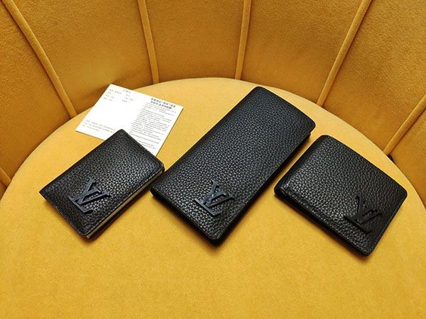 即日対応☆ルイヴィトン 財布 コピー 折り財布 ポルトフォイユ ミュルティプル M69829代引きを販売