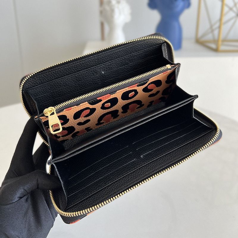 21FW ルイヴィトン ジッピーウォレット コピー ヒョウ柄 長財布 M80680人気