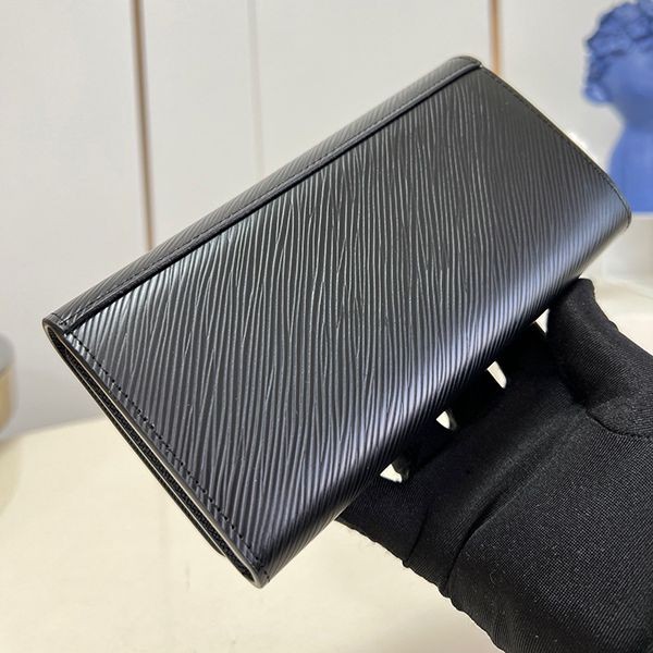 完売必至ルイヴィトン ポルトフォイユ・ツイスト エピ コピー 長財布 M80690通販