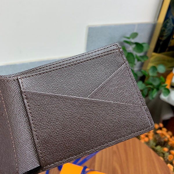 ルイヴィトン ポルトフォイユミュルティプル 財布 偽物 N60895N級品