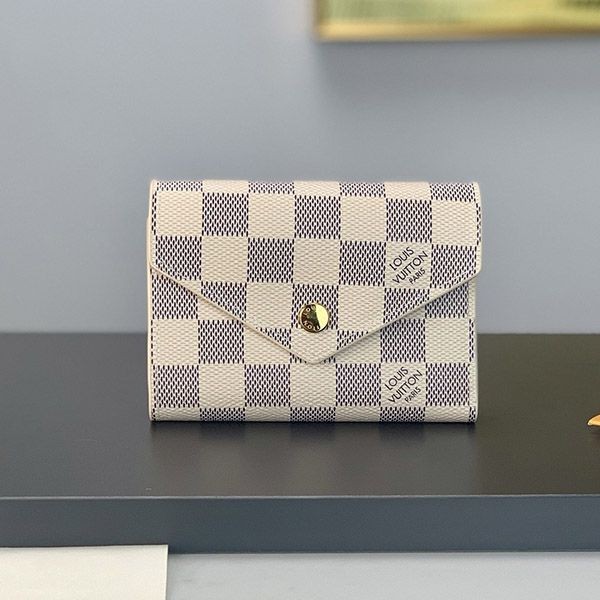 即発送ルイヴィトン ミニ財布ポルトフォイユ・ヴィクトリーヌ 最新コピー vug46540
