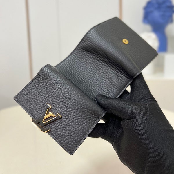 ルイヴィトン ポルトフォイユカプシーヌ コピー XS 三つ折り財布 vuj06562人気