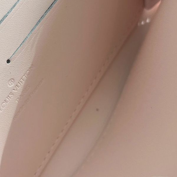 《大人気》ルイヴィトン ジッピー ウォレット レッド長財布 vuk21826品質保証