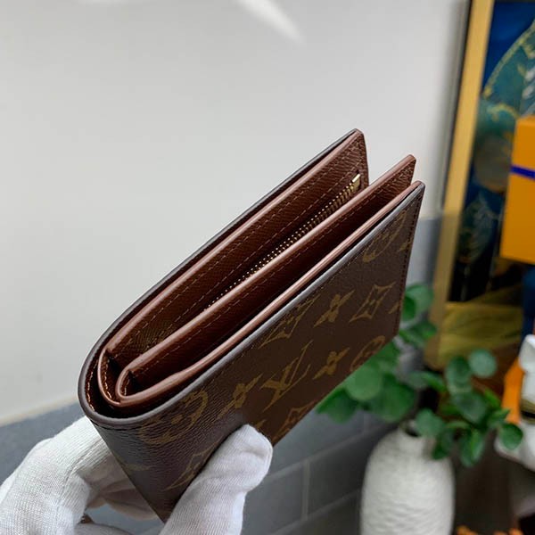 ルイヴィトン タイガ モノグラム  二つ折り財布 コピー vut43739100%安全に到着