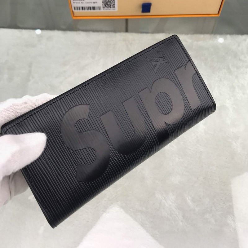 セール新作 シュプリーム ヴィトン 財布 コピー × シュプリーム PF. BRAZZA SP EPI Wallet 長財布 黒 vut86864 ポーチ 長財布 エピ人気