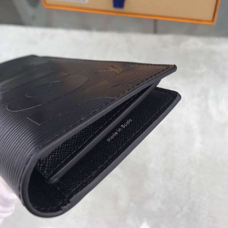 セール新作 シュプリーム ヴィトン 財布 コピー × シュプリーム PF. BRAZZA SP EPI Wallet 長財布 黒 vut86864 ポーチ 長財布 エピ品質保証