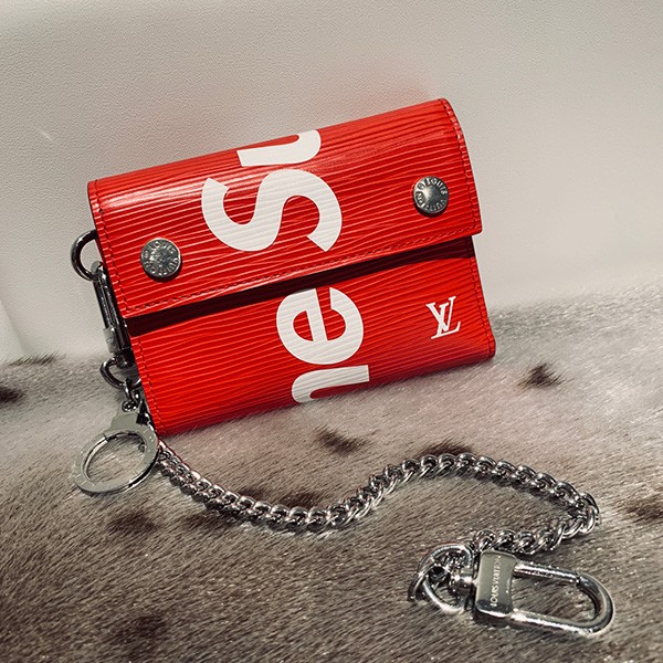 ルイヴィトン シュプリーム コピー チェーンウォレット 二つ折り財布（小銭入れあり） vuu62986