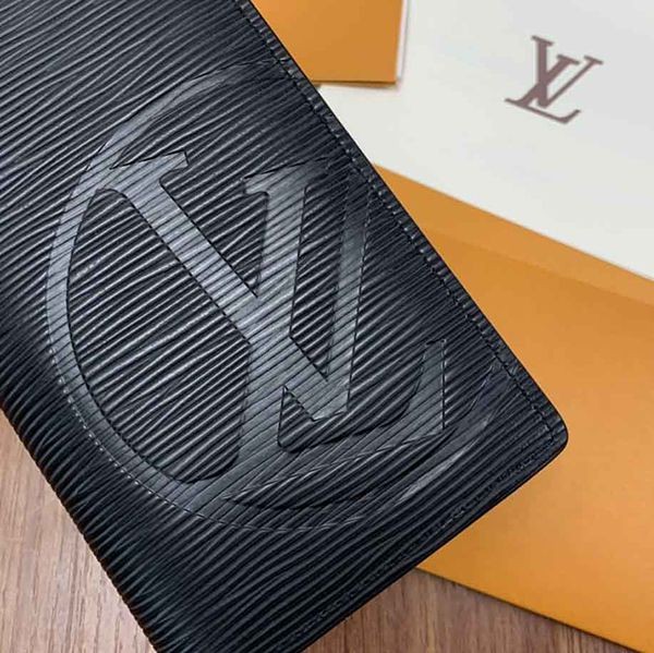 入手困難ルイヴィトン 偽物 ポルトフォイユ・ブラザ 長財布 vuy96008人気