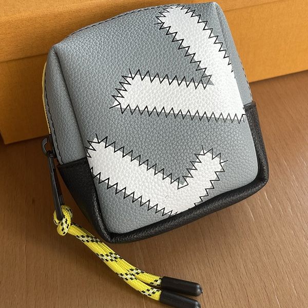 希少色ルイヴィトン 小銭入れ 虎 ペンダント コピー vuz46351通販