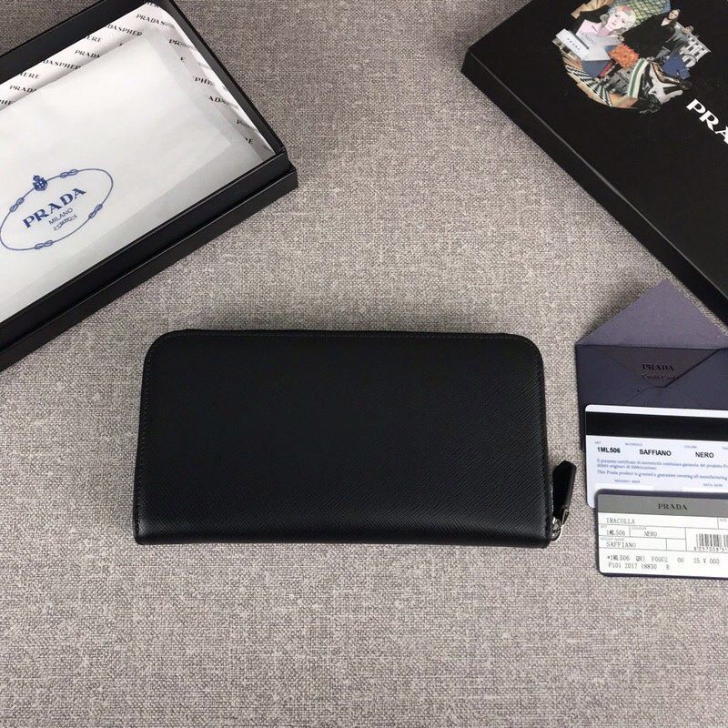 セール新作 人気プラダ ファスナー付長財布 長財布 pue02749通販