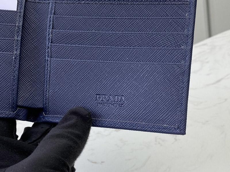 《大人気》プラダ レザー折りたたみ財布 コピー pui67139N級品