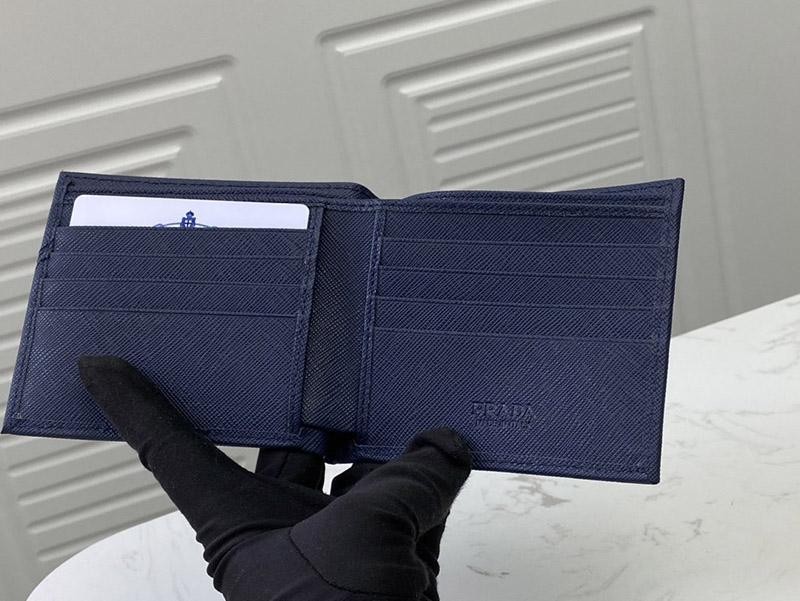 21-22AW ギフトに最適♪ プラダ レザー折りたたみ財布 pux37718最高級