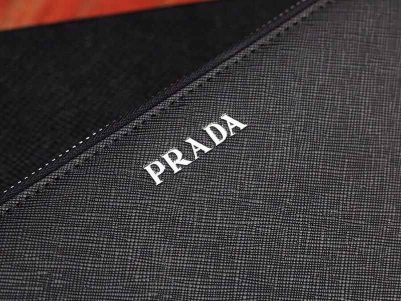 大人気！新色☆希少 プラダ ファスナー付長財布 長財布 偽物 pud75443N級品