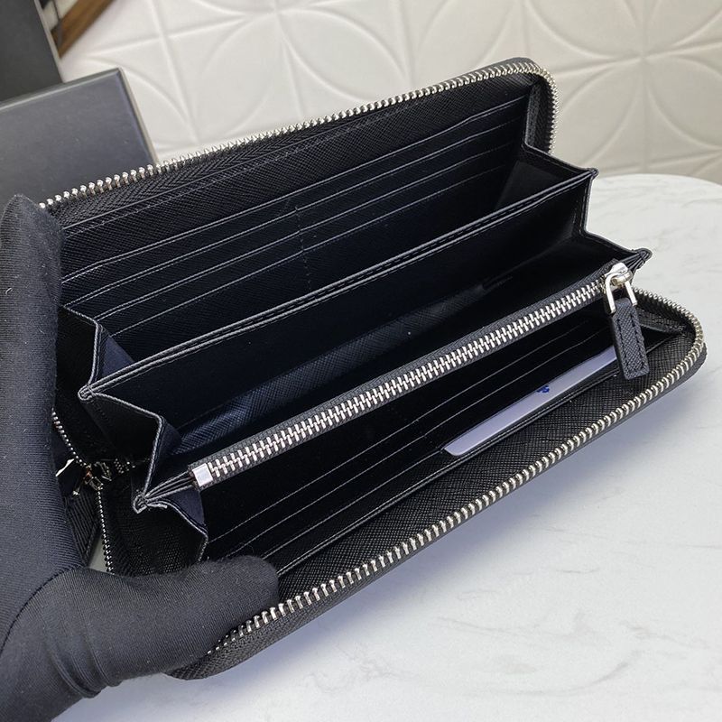 一目惚れ♪プラダ 財布 スーパーコピー ラウンドファスナー 長財布 pus10520最高級
