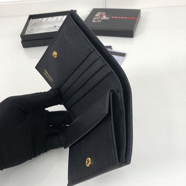 超話題!プラダ サフィアーノ 二つ折り財布 コピー puu53425N級品