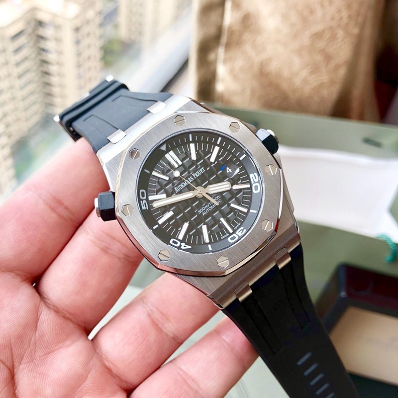可愛いオーデマピゲ ロイヤルオーク コピー オフショア ダイバー 15703STOOA02CA01N級品