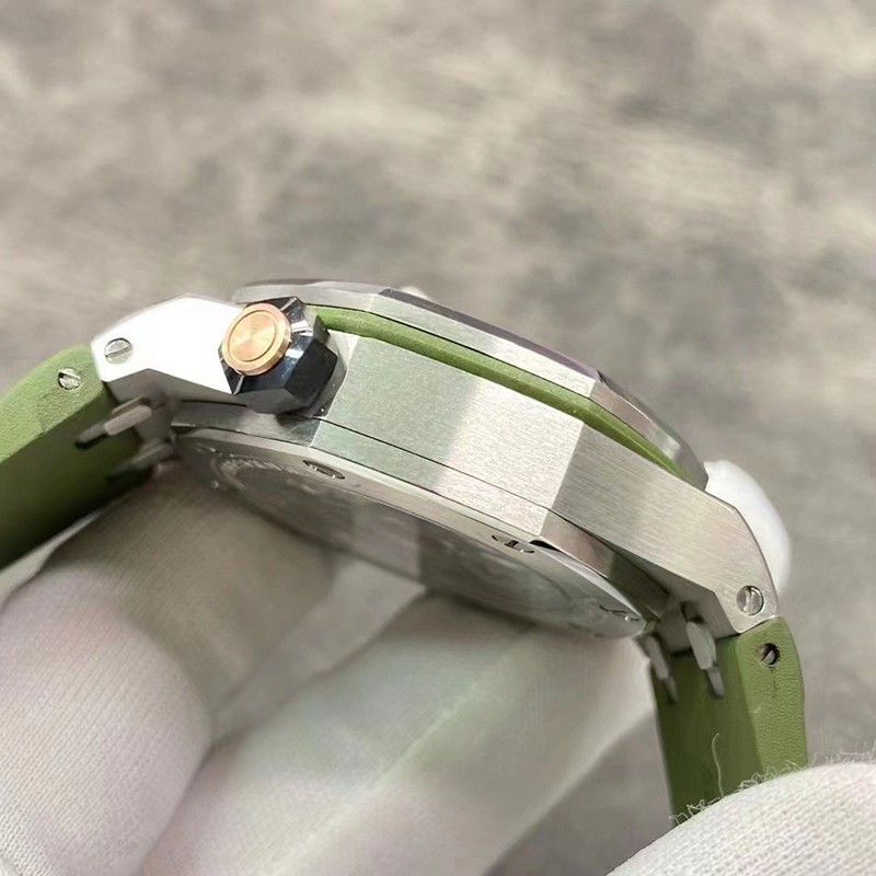 春もの新作 オーデマピゲ コピー ロイヤルオークオフショア ダイバー ブティック限定 15707CEOO人気