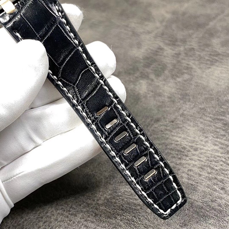 送料込 オーデマピゲ ロイヤルオーク コピー 時計 オフショア ダイバー 15710STOON級品