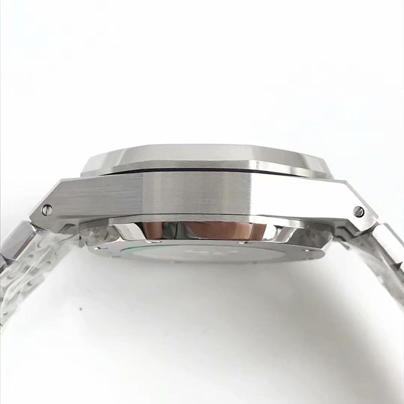 人気No1 オーデマピゲ ロイヤルオーク 偽物 クロノ41mm 26331STOO1220ST02最高級