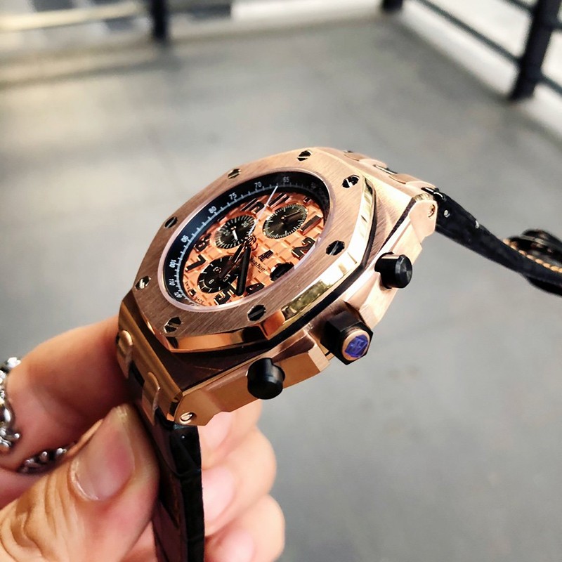 【即発】オーデマピゲ ロイヤルオーク コピー オフショアクロノ 26470OROOA002CR01N級品