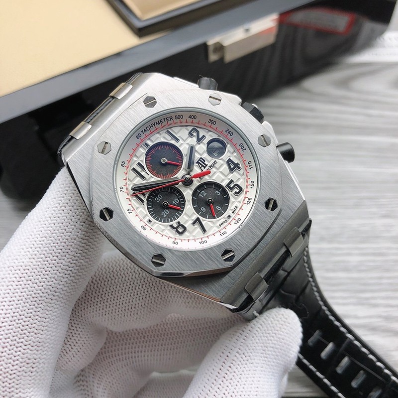 セール新作 オーデマピゲ 偽物 ロイヤルオーク オフショアクロノ Odz29837高い品質