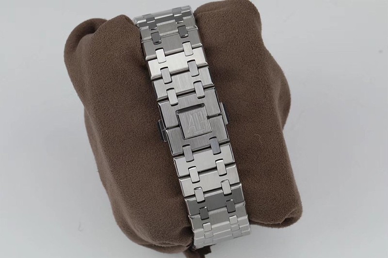 オーデマビゲ コピー ロイヤルオーク エクストラシン Ref. 26522CEO1225CE01品質保証