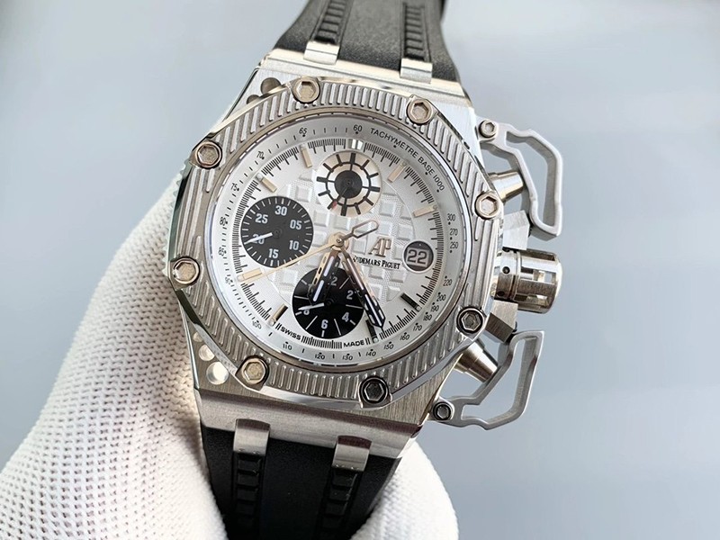 可愛いオーデマピゲ 偽物 ロイヤルオーク オフショアクロノ T3 世界限定1000本 Odh05638通販