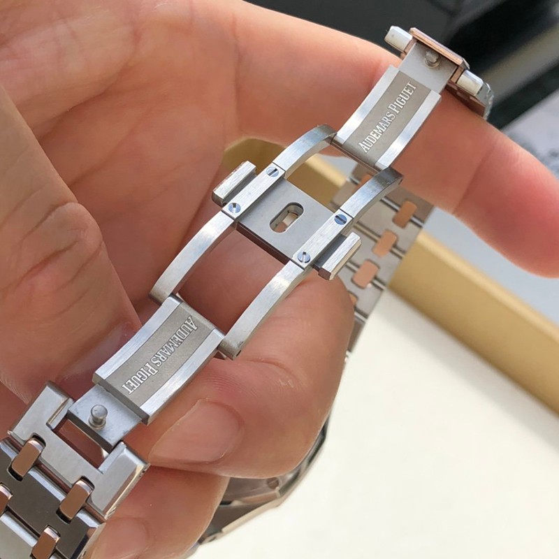 大人気!!新色オーデマピゲ スーパーコピー ロイヤルオーク ダイヤモンド Odj95426代引きを販売