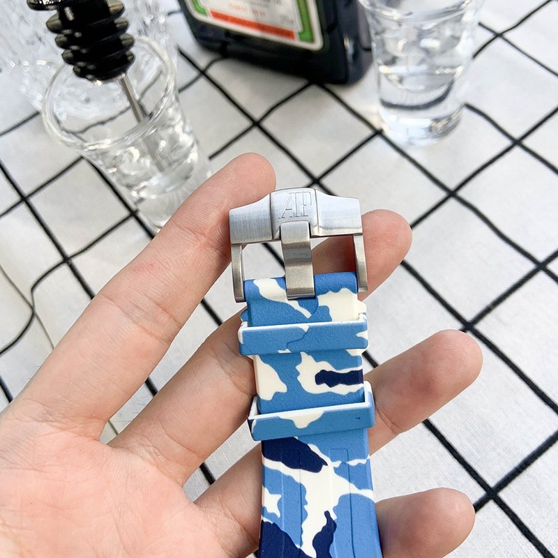 入手困難 オーデマピゲ ロイヤルオーク スーパーコピー 時計 オフショア ダイバー 4色 Odq15572品質保証