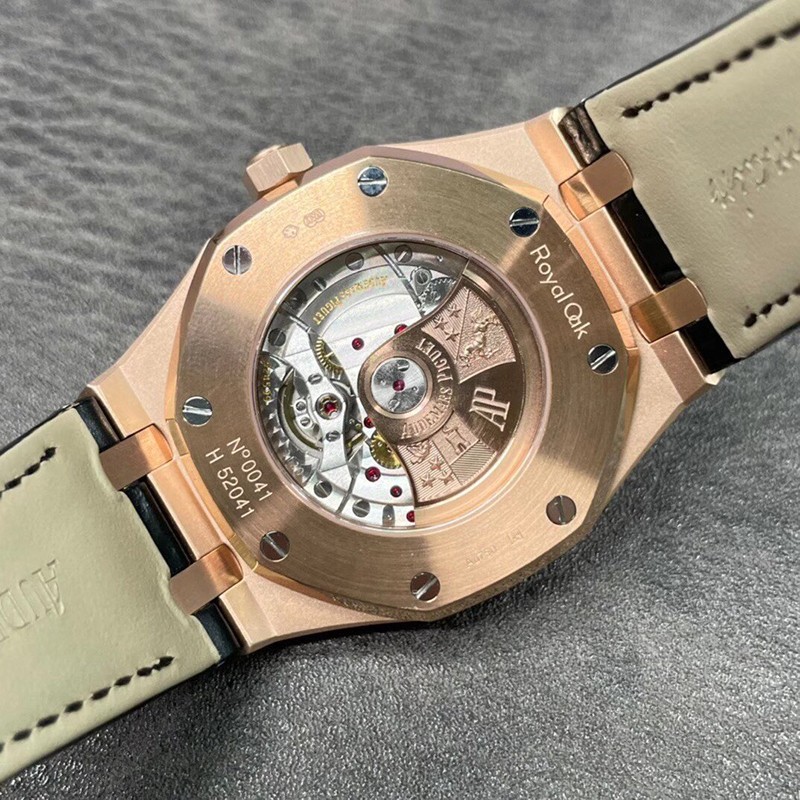 目を惹くカラーオーデマピゲ コピー ロイヤルオーク 41mm ブティック限定 Ody77241最高級