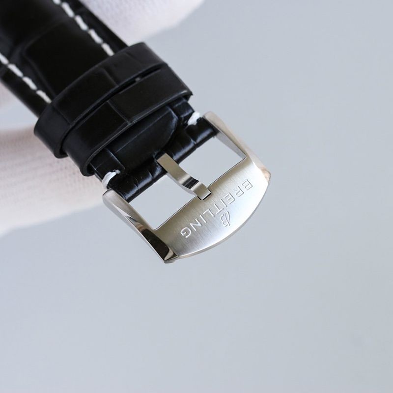 世界中で大人気♪ブライトリング  偽物 ナビタイマー1 オートマチック41 bur56624品質保証