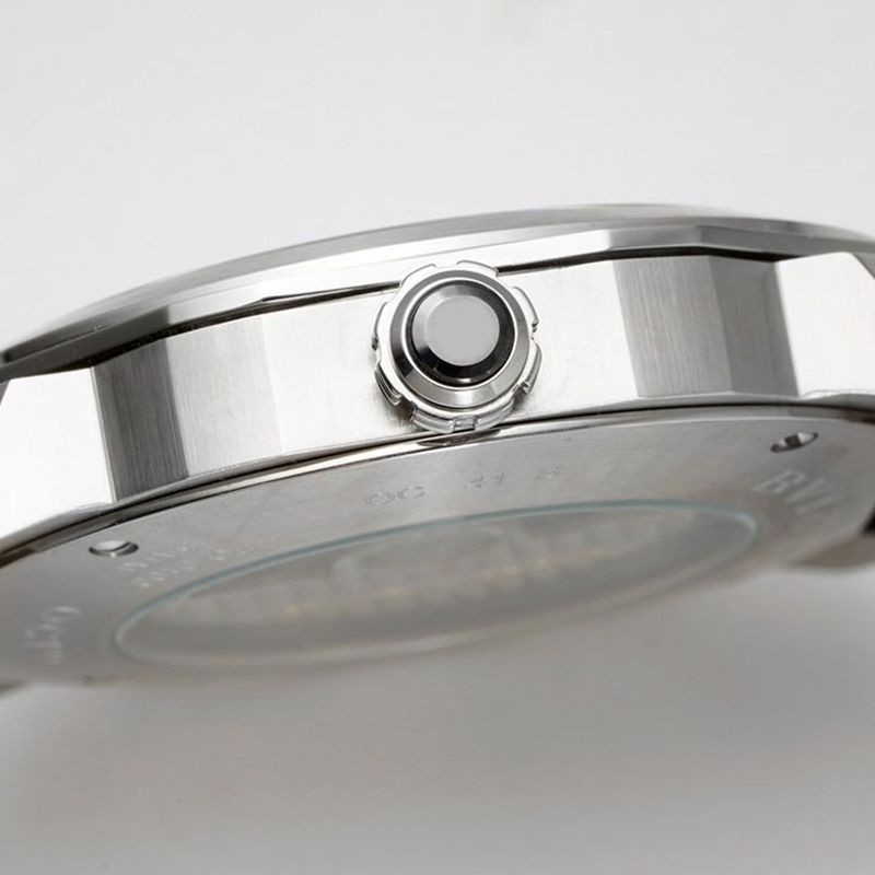 100%実物写真ブルガリ 時計 スーパーコピー オクト ローマ 41mm Octo Roma Buf85996高い品質