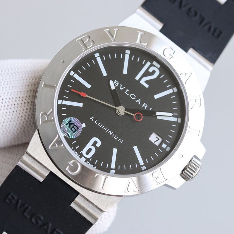 希少色ブルガリ 時計 スーパーコピー アルミニウムウォッチ 39mm 2色 Bug93251通販