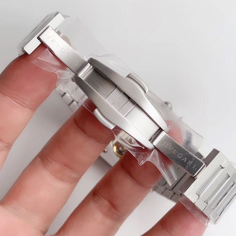 日本未入荷ブルガリ スーパーコピー 時計 オクト ローマ 41mm Octo Roma Bui61089最高級
