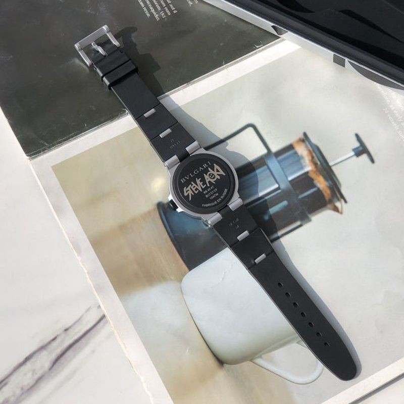 大人気♪女子が選ぶ♪ブルガリ 時計 アルミニウムウォッチ 偽物 39mm 3色 Bum73565通販
