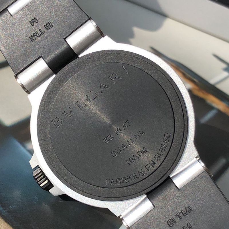 大人気♪女子が選ぶ♪ブルガリ 時計 アルミニウムウォッチ 偽物 39mm 3色 Bum73565代引きを販売