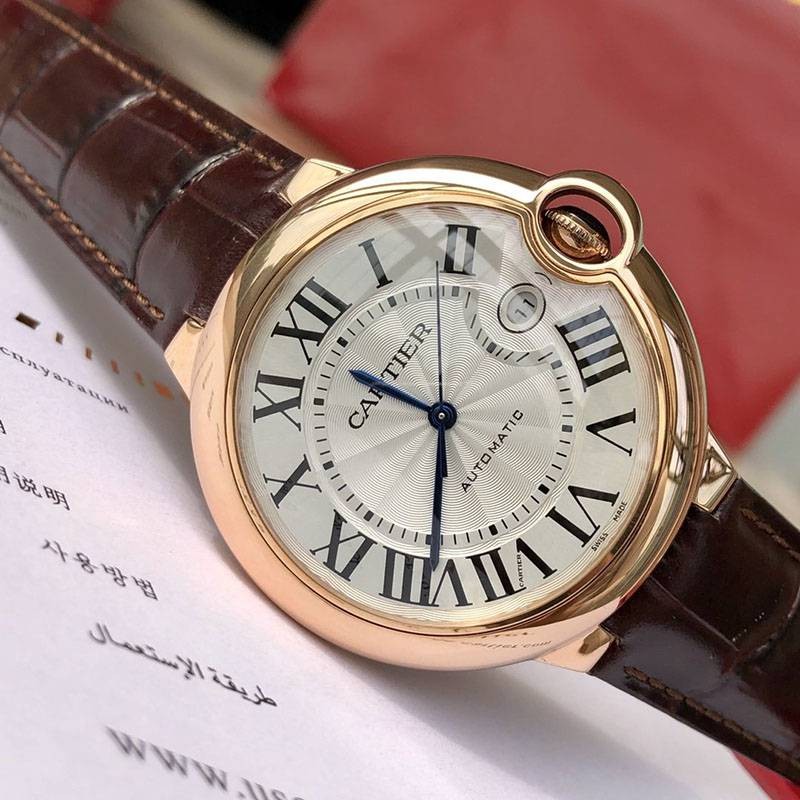 21AW新作カルティエ バロンブルー ４２ｍｍ スーパーコピー kac87332代引きを販売