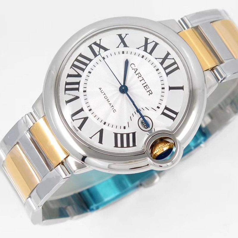 春もの新作カルティエ  バロンブルー42mm スーパーコピー kaq18023高い品質