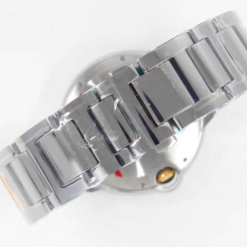春もの新作カルティエ  バロンブルー42mm スーパーコピー kaq18023代引きを販売