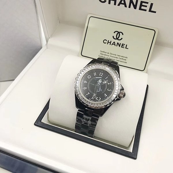 シャネルJ12 時計 偽物マドモアゼル 33/38mm ダイヤモンドベゼル H5242通販