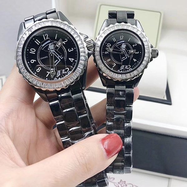 シャネルJ12 時計 偽物マドモアゼル 33/38mm ダイヤモンドベゼル H5242人気
