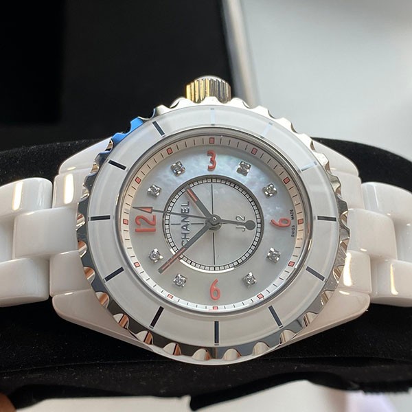 争奪戦 シャネル J12 スーパーコピー 33mm shc35379N級品