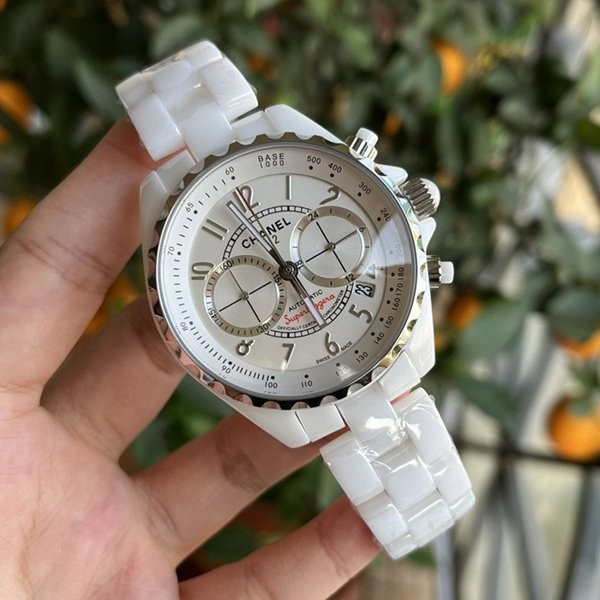 完売人気☆上品シャネル J12 時計 スーパーコピー41mm ホワイト she72430通販