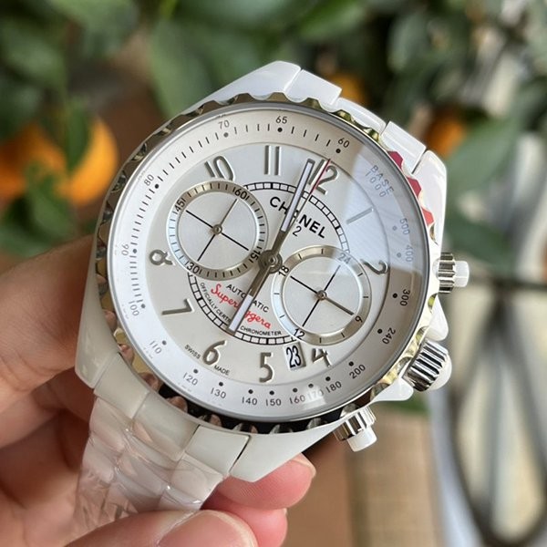完売人気☆上品シャネル J12 時計 スーパーコピー41mm ホワイト she72430激安送料無料