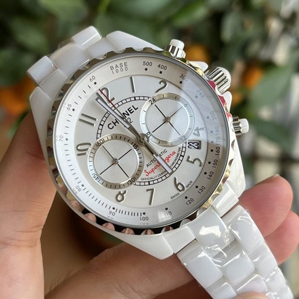 完売人気☆上品シャネル J12 時計 スーパーコピー41mm ホワイト she72430高い品質